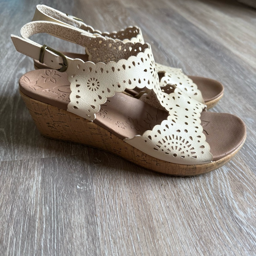 Skechers Cali Beverlee Easy to Adore Ivory Wedge Sandals